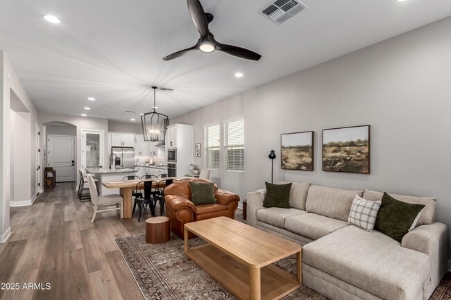 Building Photo - 22433 E Cattle Dr