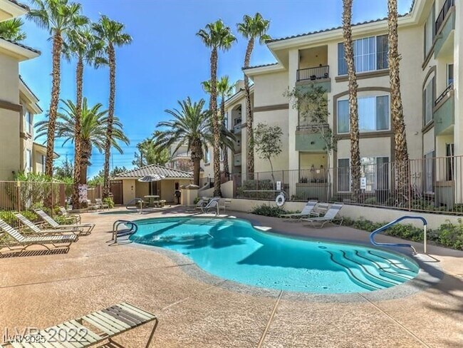 Building Photo - 7119 S Durango Dr