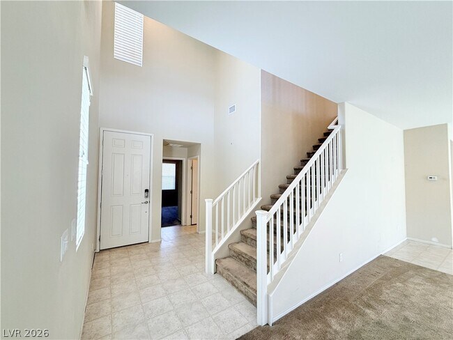 Building Photo - 10566 Borborema St