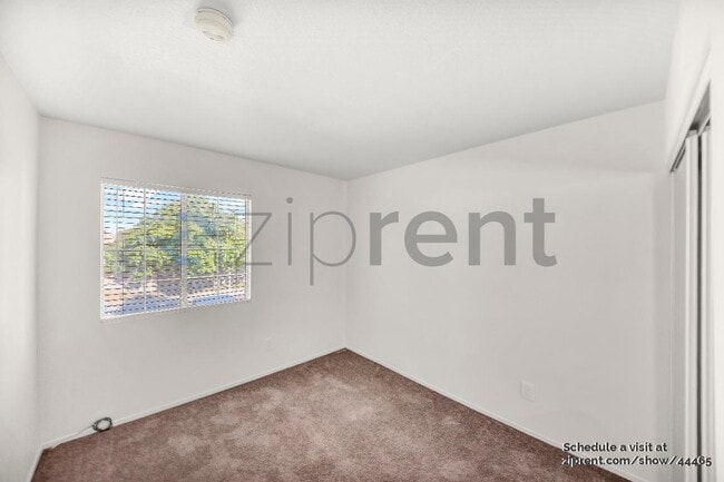 Building Photo - 37551 Deville St