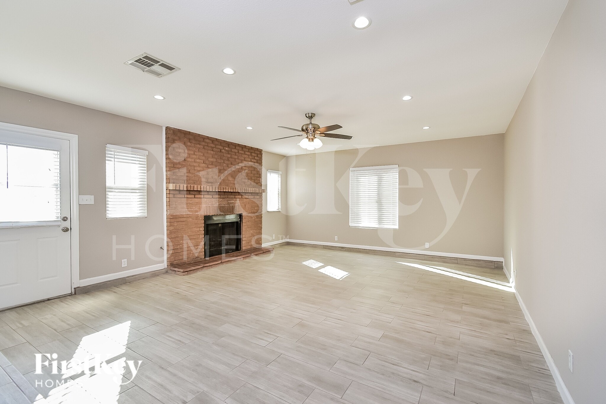 Building Photo - 6381 Newville Ave