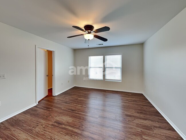 Building Photo - 4400 Kiddle Ln