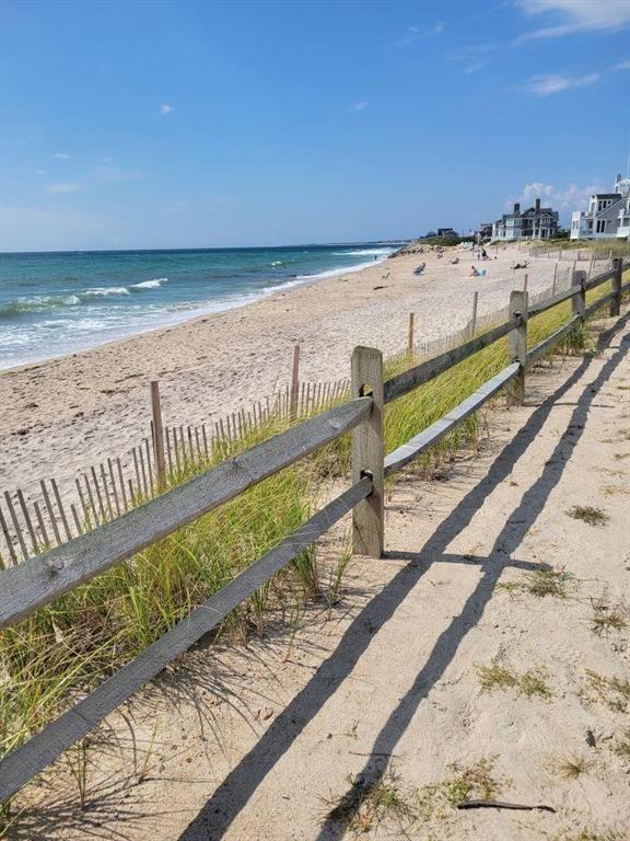 Building Photo - 137 Rosebriar Ave