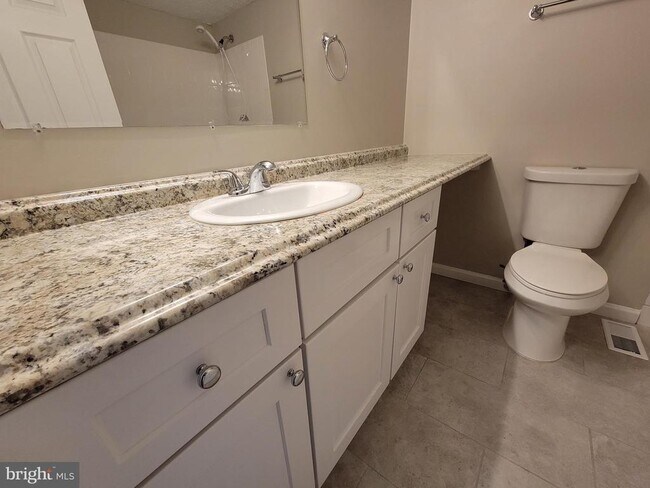 Building Photo - 7598 Springfield Hills Dr