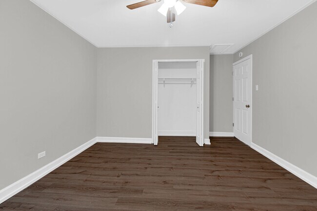 Building Photo - 304 Seneca St