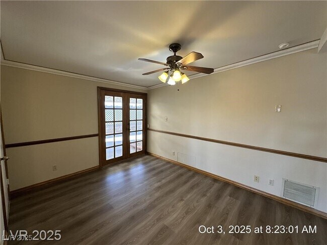 Building Photo - 319 Yosemite St