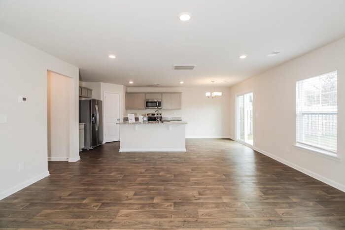 Building Photo - 448 Red Poll Wy