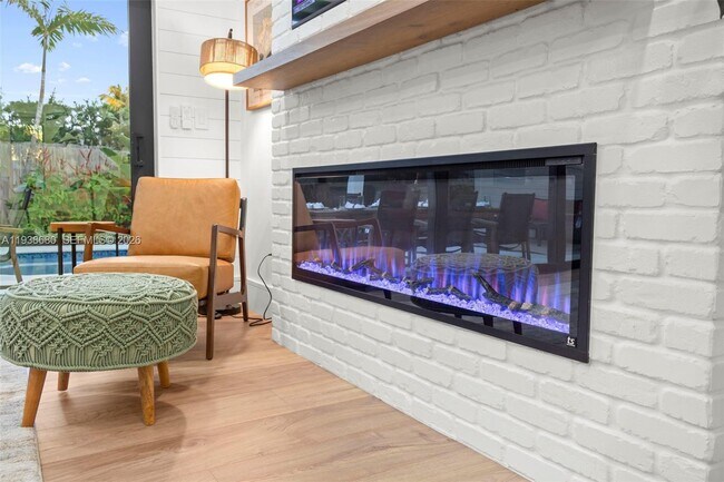 Building Photo - 3540 NE 28th Ave