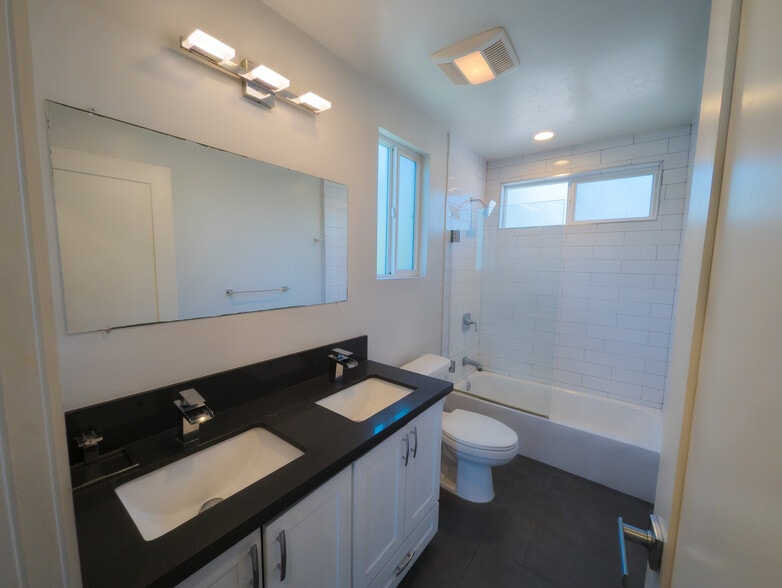 Bathroom #3 - 5640 Craner Ave