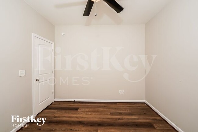 Building Photo - 1050 Little Sorrel Dr