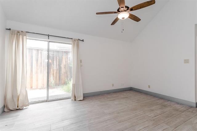Building Photo - 4124 Hollow Oak Dr