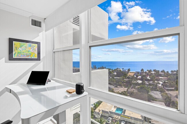 Building Photo - 2841 N Ocean Blvd