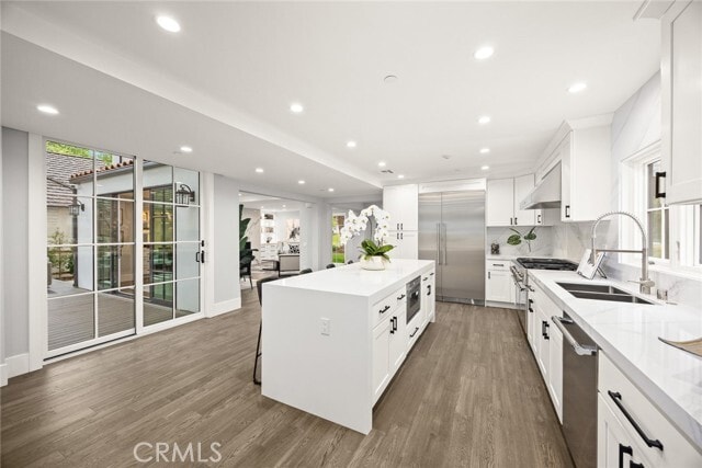 Building Photo - 2174 Melville Dr