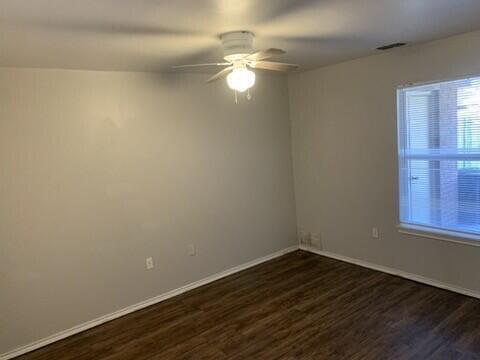 Building Photo - 305 N Chicago Ave