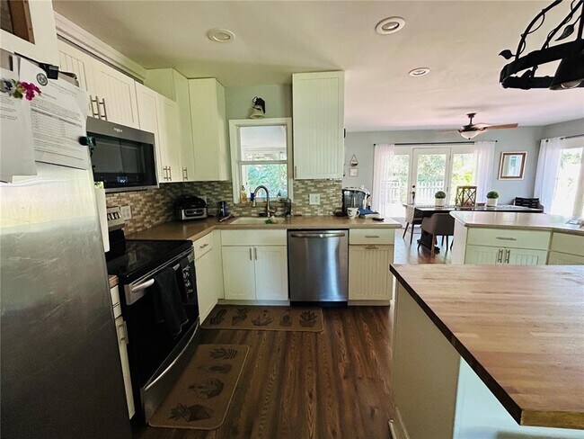 Building Photo - 2056 59th Way N