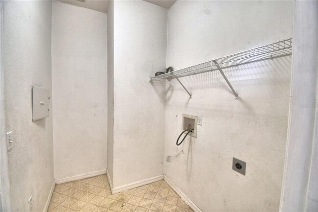 Building Photo - 439 Churchill Ct