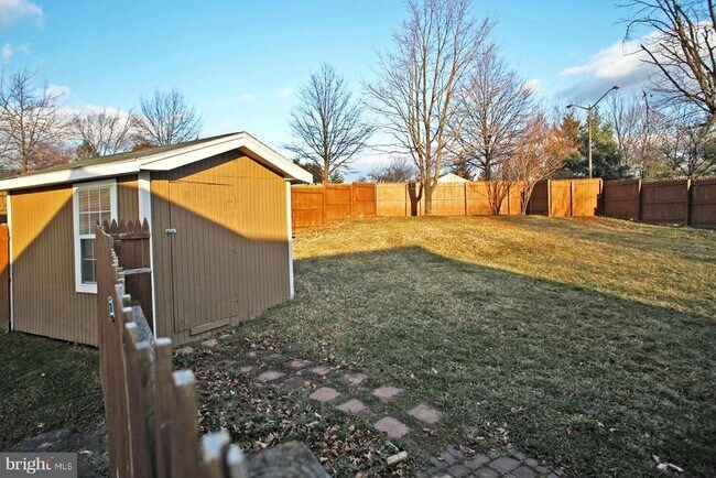 Building Photo - 730 Gentle Breeze Ct