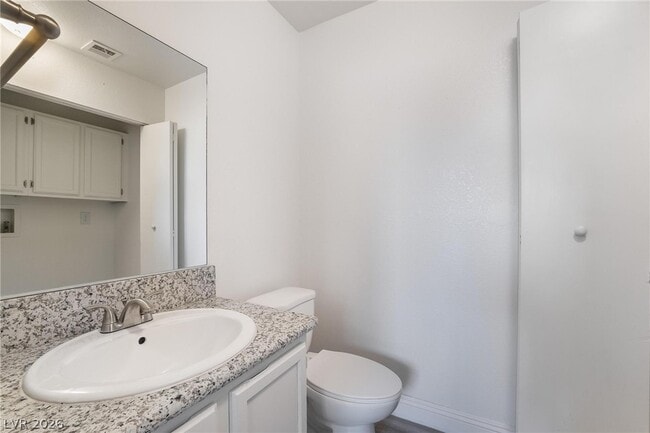 Building Photo - 3929 S Torrey Pines Dr