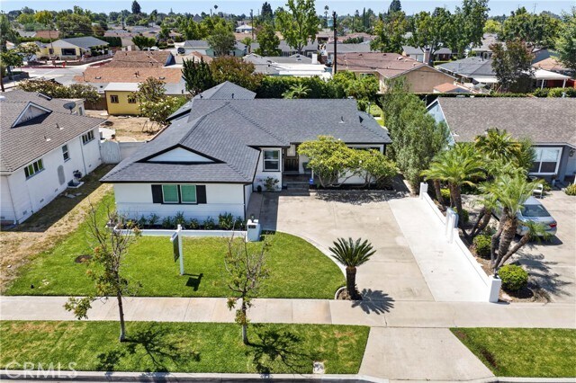 Building Photo - 1030 E Oakmont Ave