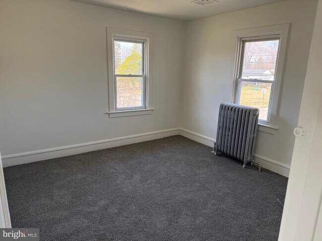 Building Photo - 3202 Swede Rd