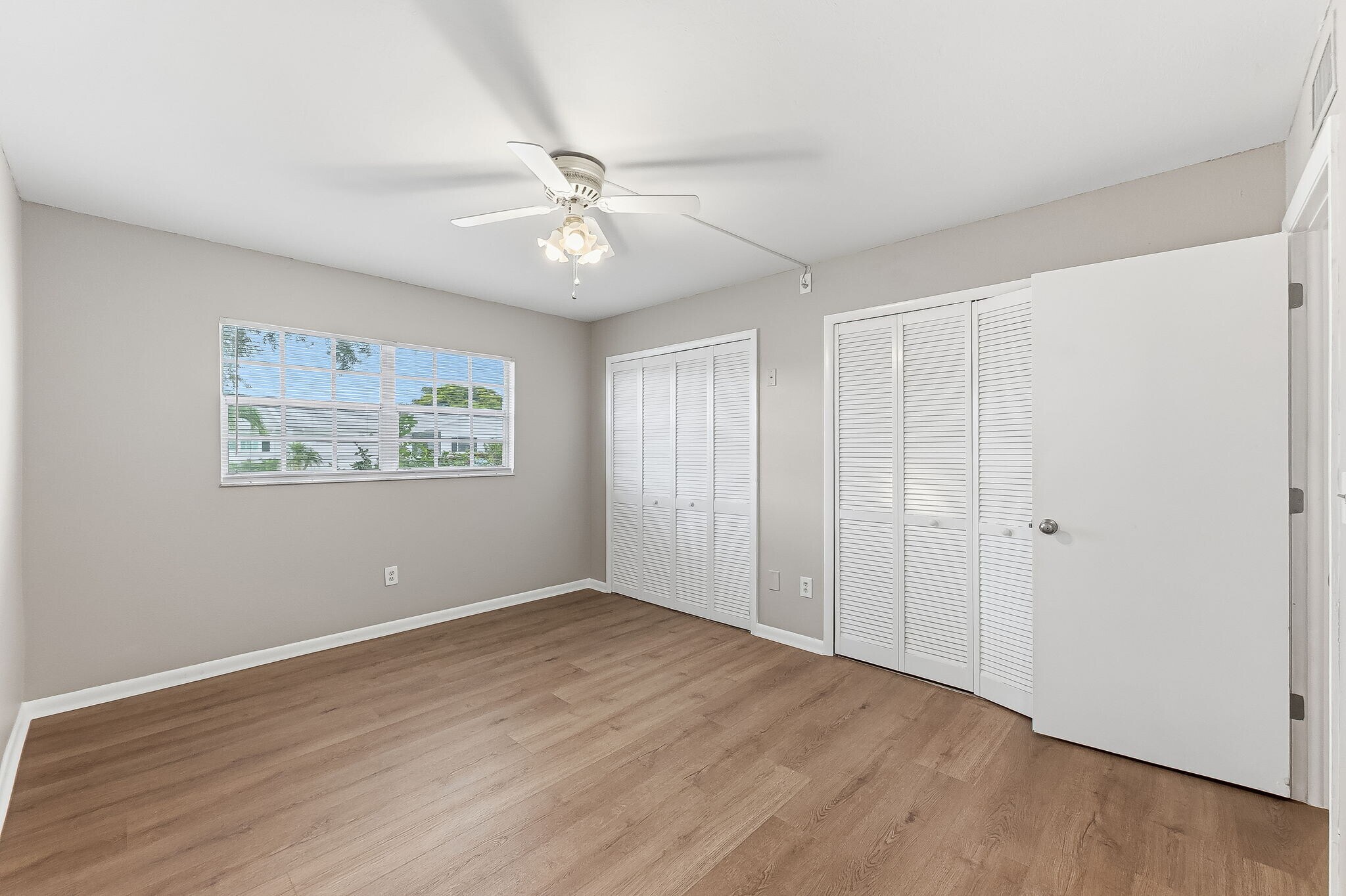 Building Photo - 1514 Edgewater Cir