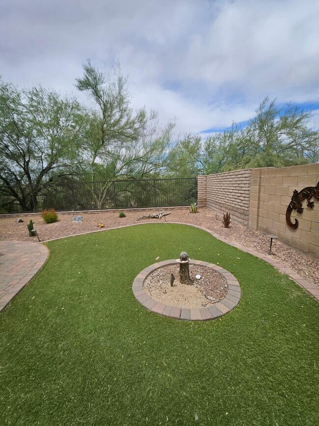 Building Photo - 29718 N 121st Dr