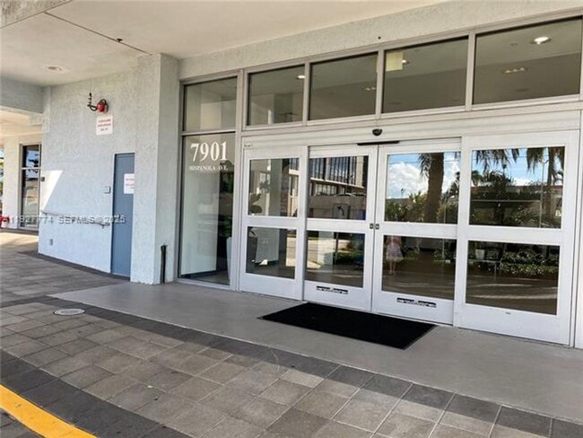 Building Photo - 7901 Hispanola Ave