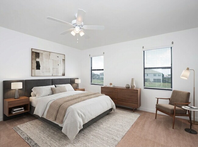 Building Photo - Newer-construction townhome in the highly desirable Lorraine Lakes