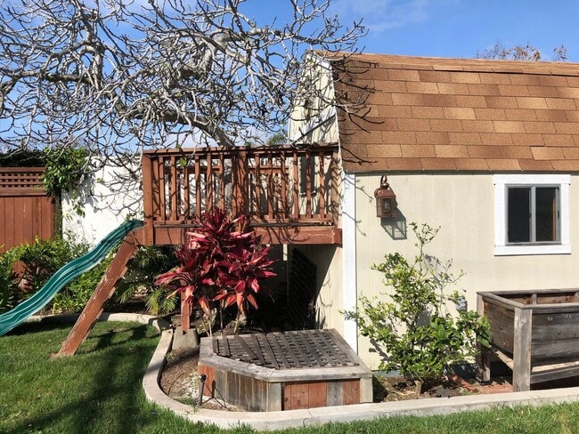 Building Photo - Beautiful Craftsman 2 Bedroom North Park Home!