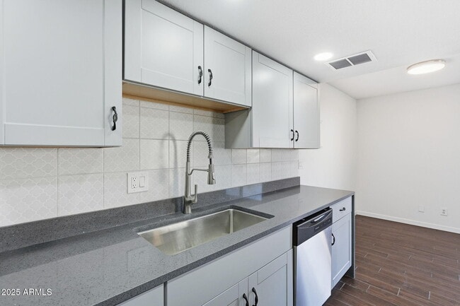 Building Photo - 4163 N 81st St