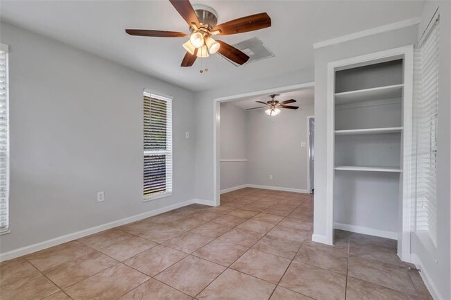 Building Photo - 12331 Flushing Meadows Dr
