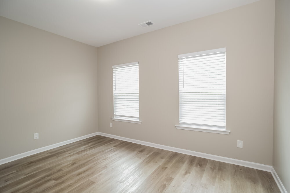 Building Photo - 214 Arbor Dr