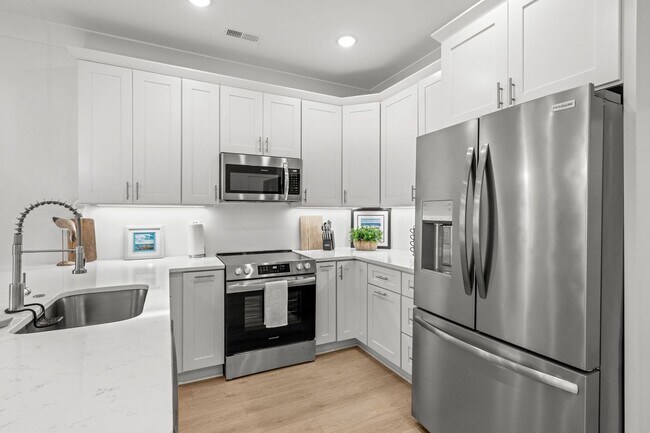 Building Photo - 2310 Seaseeker Ln