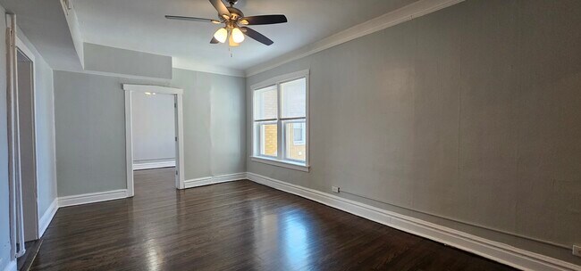 Building Photo - 4751 N Monticello Ave