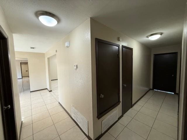 Building Photo - 516 St James Dr