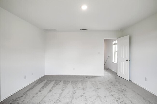Building Photo - 812 Black Alder St