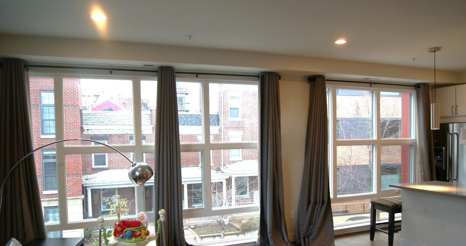 Building Photo - 2337 Champlain Street NW