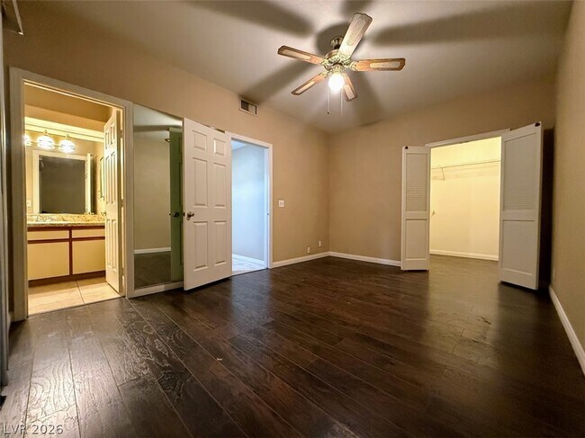 Building Photo - 1403 Santa Margarita St