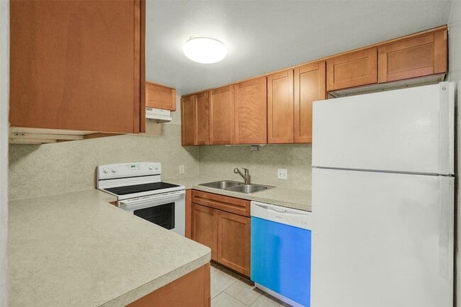 Building Photo - 7520 Hornwood Dr