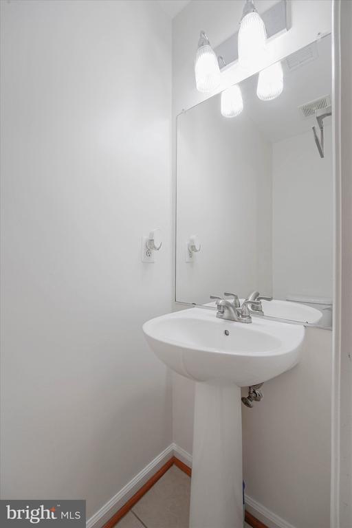 Building Photo - 14844 Edman Cir