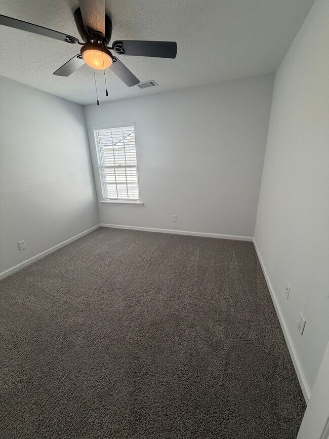 Building Photo - 600 Brightleaf Cir