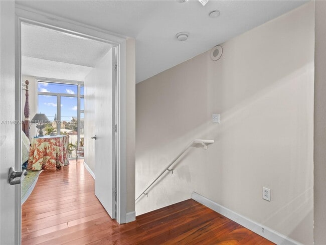 Building Photo - 7600 Collins Ave