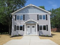 Building Photo - Brand new 3 bed/2.5 bath duplex located in...