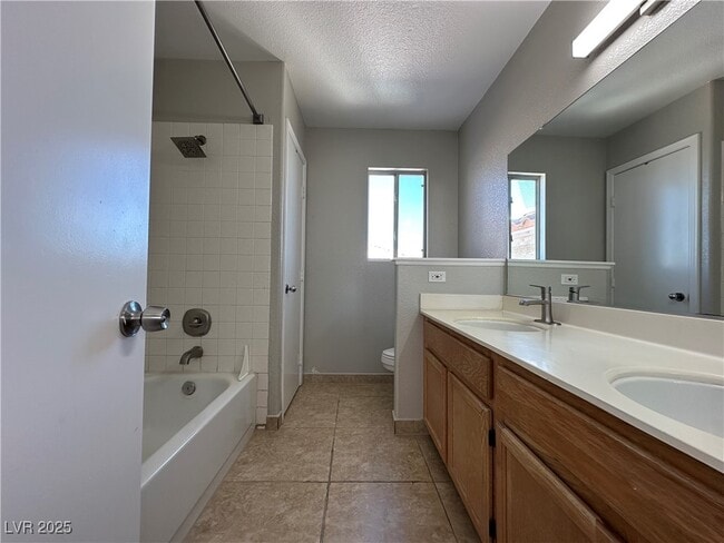 Building Photo - 6987 Wineberry Dr