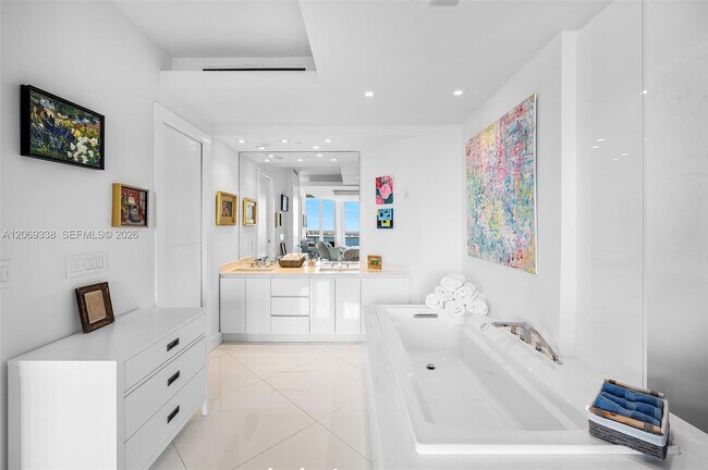 Building Photo - 4779 Collins Ave