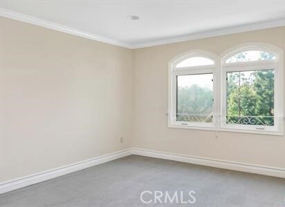 Building Photo - 10390 La Grange Ave