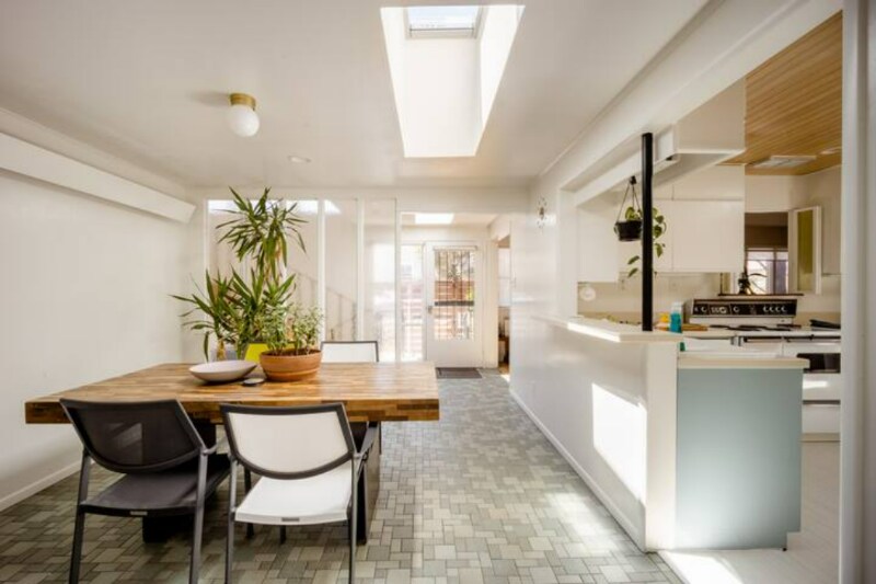 Building Photo - 2102 Mariposa Ave