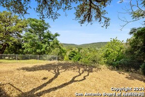 Building Photo - 17807 Hilltop Dr