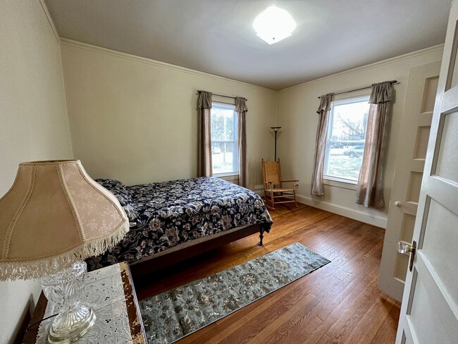 Building Photo - Fully Furnished/All Inclusive Cape Cod
