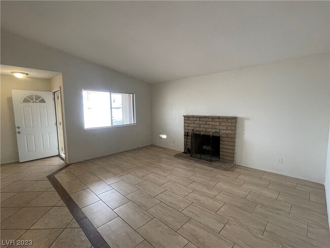 Building Photo - 6405 W Roy Rogers Dr